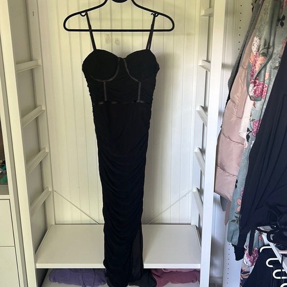 Black stretchy dress - Picture 1 of 3